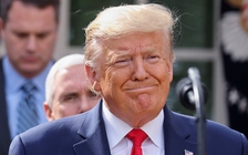 Tổng thống Trump nói không có triệu chứng nhưng sẽ xét nghiệm COVID-19