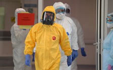 Tổng thống Putin vào bệnh viện thăm bệnh nhân COVID-19