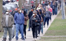 WHO cảnh báo nguy cơ cao khi vội dỡ bỏ các biện pháp phòng dịch Covid-19