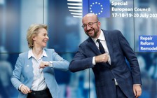 EU đạt thỏa thuận 750 tỉ USD cứu trợ lịch sử sau hơn 90 giờ đàm phán
