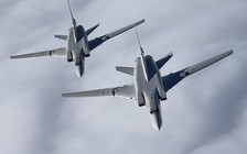 MiG-21 Romania bám sát máy bay ném bom Tu-22 Nga tại Biển Đen