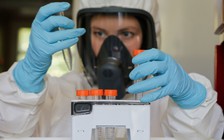 Từ chuyện vắc xin Covid-19, nhìn lại truyền thống làm 'chuột bạch' của giới khoa học Nga