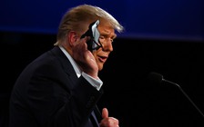 Tổng thống Trump chế giễu ông Joe Biden vì đeo khẩu trang