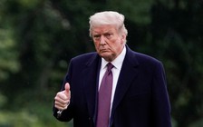 Tổng thống Trump, nhà tài trợ tranh cử hoảng hốt sau chẩn đoán nhiễm Covid-19