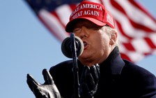 Bị dẫn điểm trước giờ bầu cử, Tổng thống Trump gọi khảo sát là giả mạo