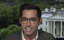 Quan chức đầu tiên trong chính quyền Tổng thống Biden từ chức