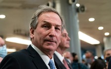 Luật sư giúp ông Trump trắng án bị dọa giết