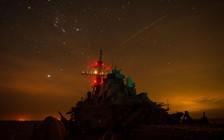 Bí ẩn bầy UAV bám theo đội tàu chiến Mỹ