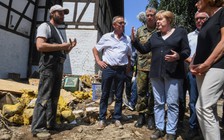 Thủ tướng Đức sốc vì thiệt hại lũ lụt