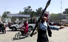 Taliban ra lệnh dân Kabul giao nộp vũ khí, tài sản nhà nước