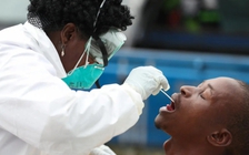 Phát hiện biến thể mới đáng lo ngại tại Nam Phi