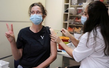 WHO kêu gọi nước giàu hoãn liều 3 vắc xin Covid-19 thêm một tháng để nước nghèo được tiêm chủng