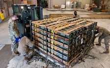 Ukraine nhận thêm vũ khí từ Mỹ giữa căng thẳng tại biên giới Nga