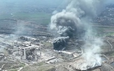 Chiến sự ngày 57: Nga tuyên bố kiểm soát Mariupol, phương Tây viện trợ Ukraine