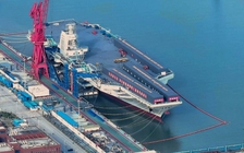 Tàu sân bay mới nhất của Trung Quốc chưa lắp radar, vũ khí