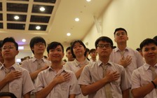 Cô giáo gửi thư cho học sinh trước khi ra trường