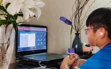 Học sinh học trực tuyến thế nào nếu cách ly, về quê hoặc thiếu phương tiện?