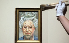 Chân dung Nữ hoàng Anh gây tranh cãi trong triển lãm của Lucian Freud