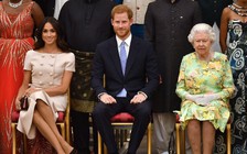 Nữ hoàng Elizabeth 'đau lòng' vì cuộc phỏng vấn của vợ chồng Vương tử Harry - Markle