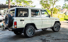 Xe cũ nát Toyota Land Cruiser được 'tân trang' như mới
