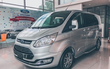 Ford Tourneo có 2 phiên bản Trend và Titanium, giá chưa công bố
