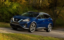 Nissan Murano 2020 cạnh tranh Lexus RX 350 về giá bán