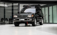 Toyota Land Cruiser 2002 số tự động, máy V8 tại Việt Nam