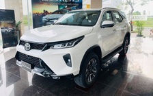 Toyota Fortuner 2021 bản nâng cấp vượt doanh số Hyundai SantaFe