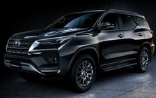 Toyota Fortuner 2021 có thêm phiên bản máy xăng 4.0