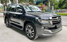 Tại sao Toyota Land Cruiser nhập tư nhân giá cao gấp đôi xe chính hãng?
