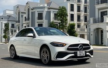 Mercedes C300 AMG 2022 lắp ráp trong nước có đáng giá hơn 2 tỉ đồng?