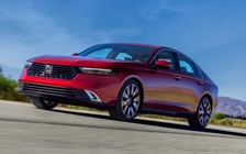 Honda Accord 2023 'bình mới rượu cũ', vẫn quyết đấu Toyota Camry