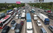Cao tốc TP.HCM-Long Thành-Dầu Giây kẹt xe trong 5 ngày thí điểm thu phí tự động