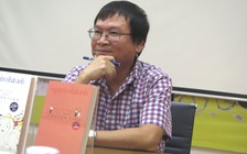 Nhà văn Nguyễn Nhật Ánh gặp gỡ và tặng chữ ký cho độc giả 'Đảo mộng mơ'