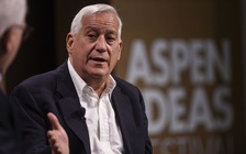 Mua được bản quyền cuốn sách từng hay nhất trên Amazon của tác giả Walter Isaacson