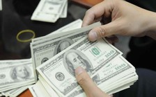 Giá USD, vàng cùng tăng