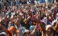 Thương vong biểu tình ở Ấn Độ tăng cao