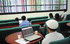 'Đội lái' đẩy giá cổ phiếu lên trời