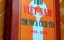 Cuốn sách dày 1.100 trang cổ vũ cách tân thơ Việt