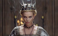 Charlize Theron được nhắm cho vai Angelina Jolie đã bỏ qua