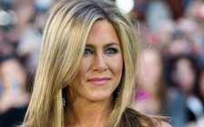 Jennifer Aniston ‘hả hê’ trước tin Angelina và Brad Pitt ly hôn