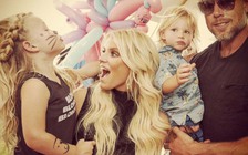 Jessica Simpson sắp tái xuất sau nhiều năm vắng bóng