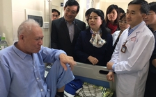 4 người bệnh nằm chung 1 giường