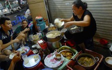 Món xôi ăn kèm thịt kho ngon nhất phố cổ Hà Nội