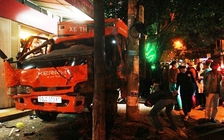 Xe tải gây tai nạn rồi bỏ chạy, 4 người bị thương