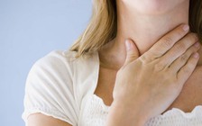 Bác sĩ chỉ cách chữa đau họng tự nhiên