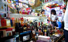 Mỹ phẩm hàng hiệu… giá chợ!
