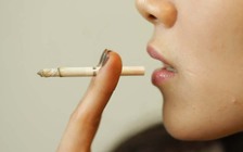 Hút thuốc cũng ảnh hưởng đến hệ tiêu hóa