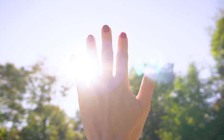 Ánh sáng mặt trời - chìa khóa để giảm cân thành công