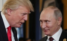 Bất chấp phản đối, Tổng thống Trump chúc mừng Tổng thống Putin